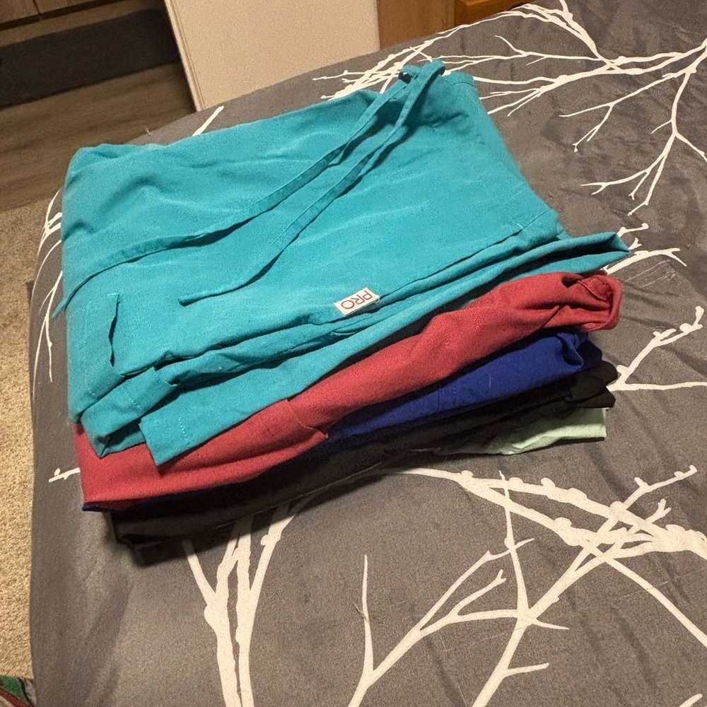 Assorted Scrubs